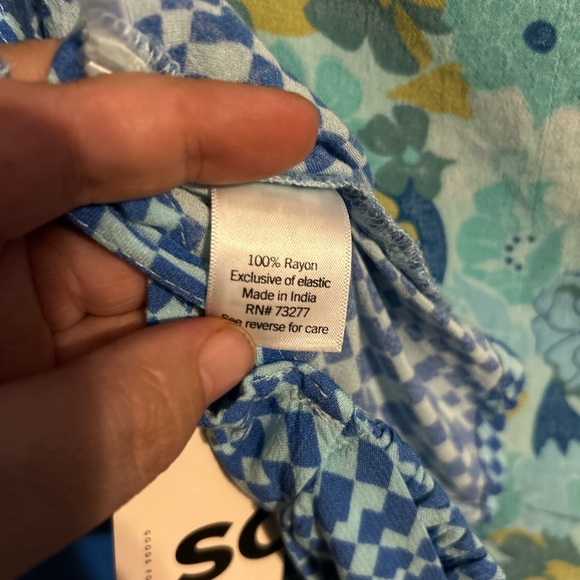 NWT so good for life cropped short very cute. - Picture 4 of 6